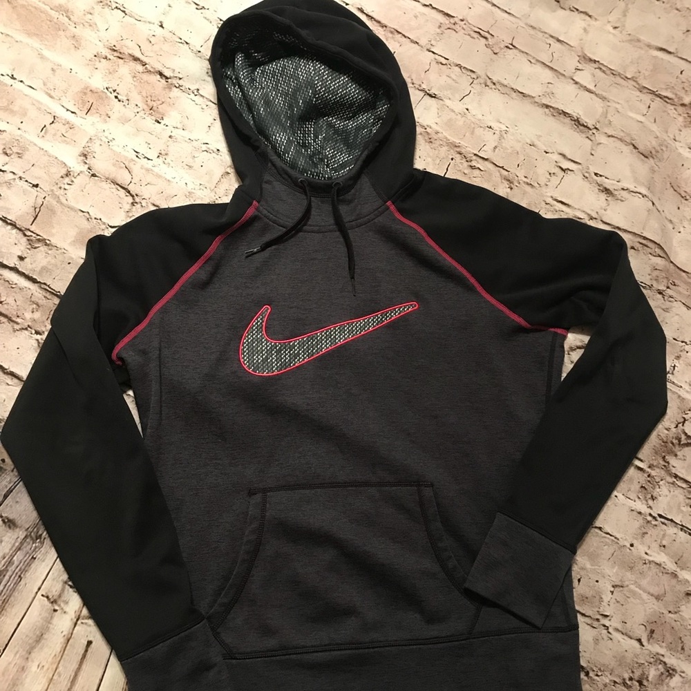Women’s Nike Thermafit Sweatshirt EUC Large